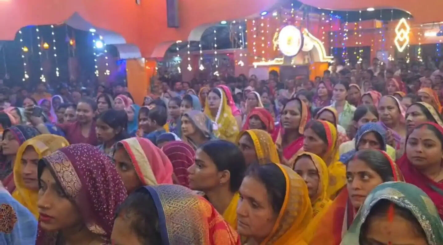 अमेठी में 1480 दुर्गा पूजा पंडालों की सुरक्षा में तैनात पुलिस, ड्रोन से निगरानी : पुलिस अधीक्षक