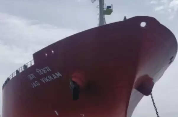 होर्मुज की अमेरिकी नाकेबंदी के बीच भारत को बड़ी राहत, एलपीजी टैंकर जग विक्रम कांडला पहुंचा