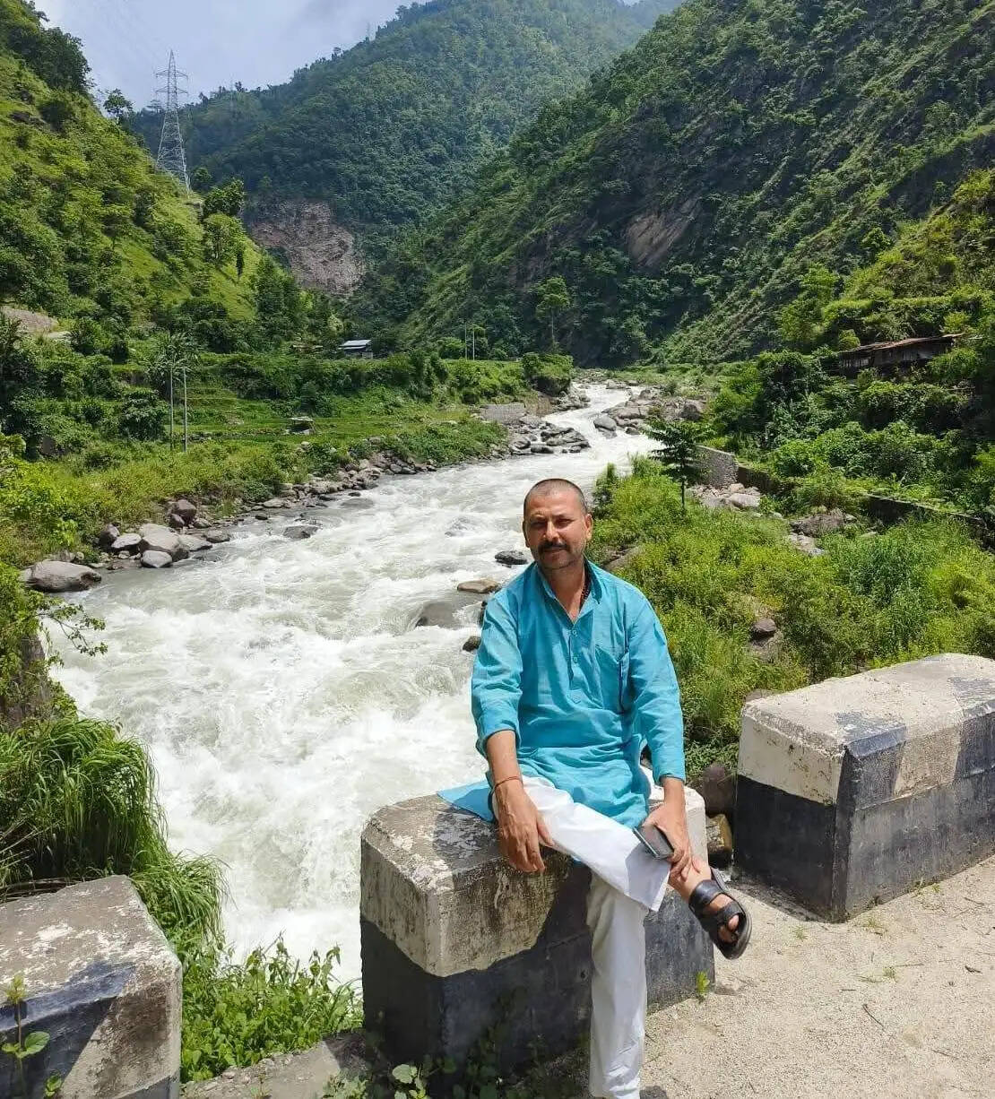 नदी दिवस पर छोटी नदियों को बचाने और बाढ़ के साथ जीवन जीने का लें संकल्प : भगवान पाठक