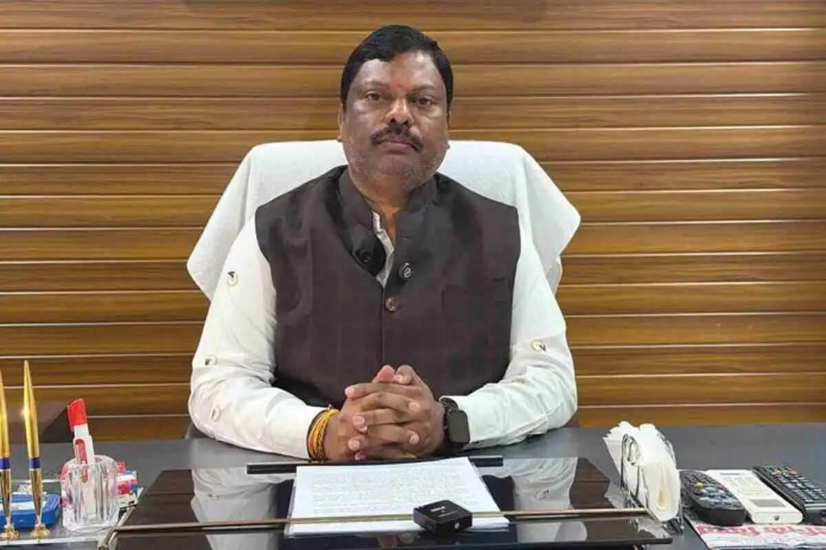 कांग्रेस ने आदिवासियों को केवल वोट बैंक समझा, भाजपा सरकार ने दिया वास्तविक नेतृत्व और अधिकार : विकास मरकाम