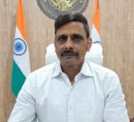 30 माह से लंबित वरासत प्रकरण पर भड़के मंडलायुक्त, एसडीएम सदर को दी कड़ी चेतावनी