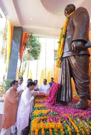 राष्ट्र की एकता-अखंडता के लिए डॉ. श्यामा प्रसाद मुखर्जी का समर्पित जीवन सदैव प्रेरणास्रोत: मंत्री कपिल देव अग्रवाल