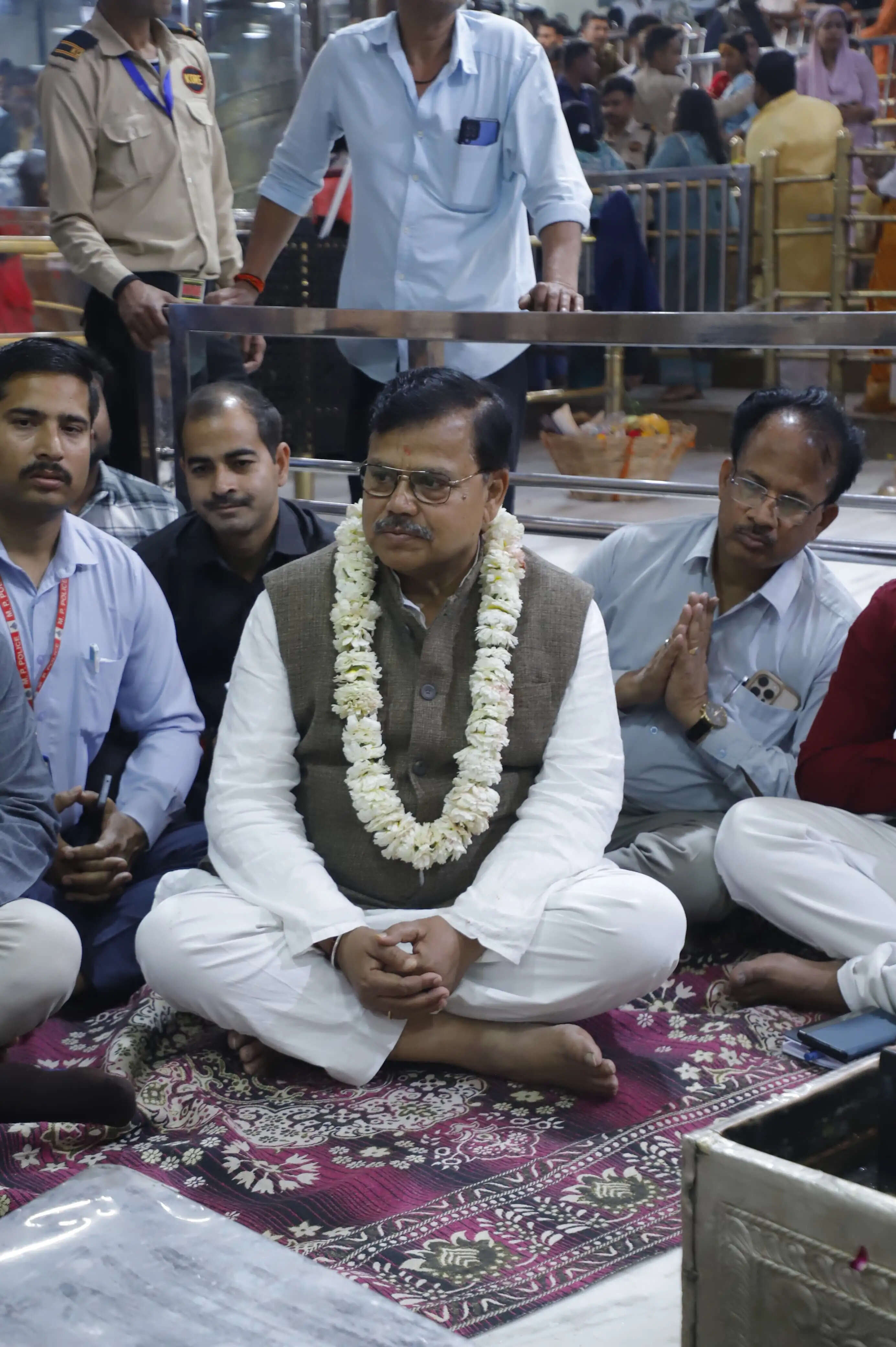 उज्जैनः ऊर्जा मंत्री तोमर ने किए भगवान महाकालेश्वर के दर्शन