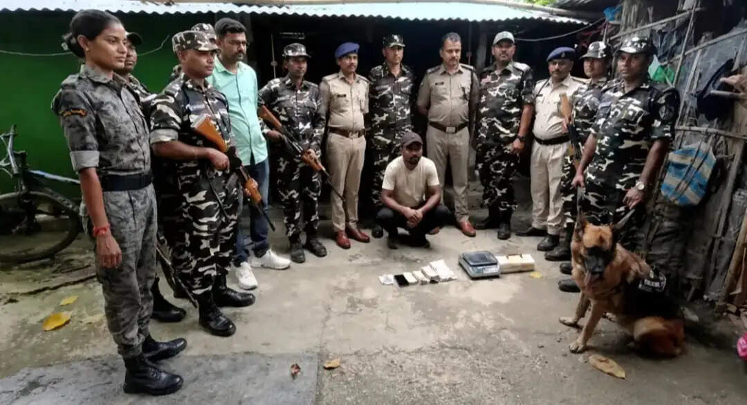 भारत-नेपाल सीमा पर 543 ग्राम ब्राउन शुगर के साथ पिता-पुत्र गिरफ्तार