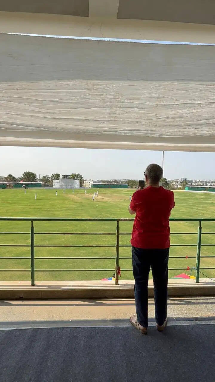 रणजी ट्रॉफी फाइनल के अंतिम दिन हुबली में मौजूद रहे मुख्यमंत्री, ऐतिहासिक जीत के साक्षी बनने पहुंचे