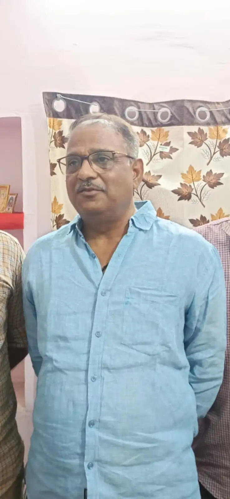 रिश्वत लेते धरा गया थानाधिकारी: कार से 2.87 लाख रुपए बरामद