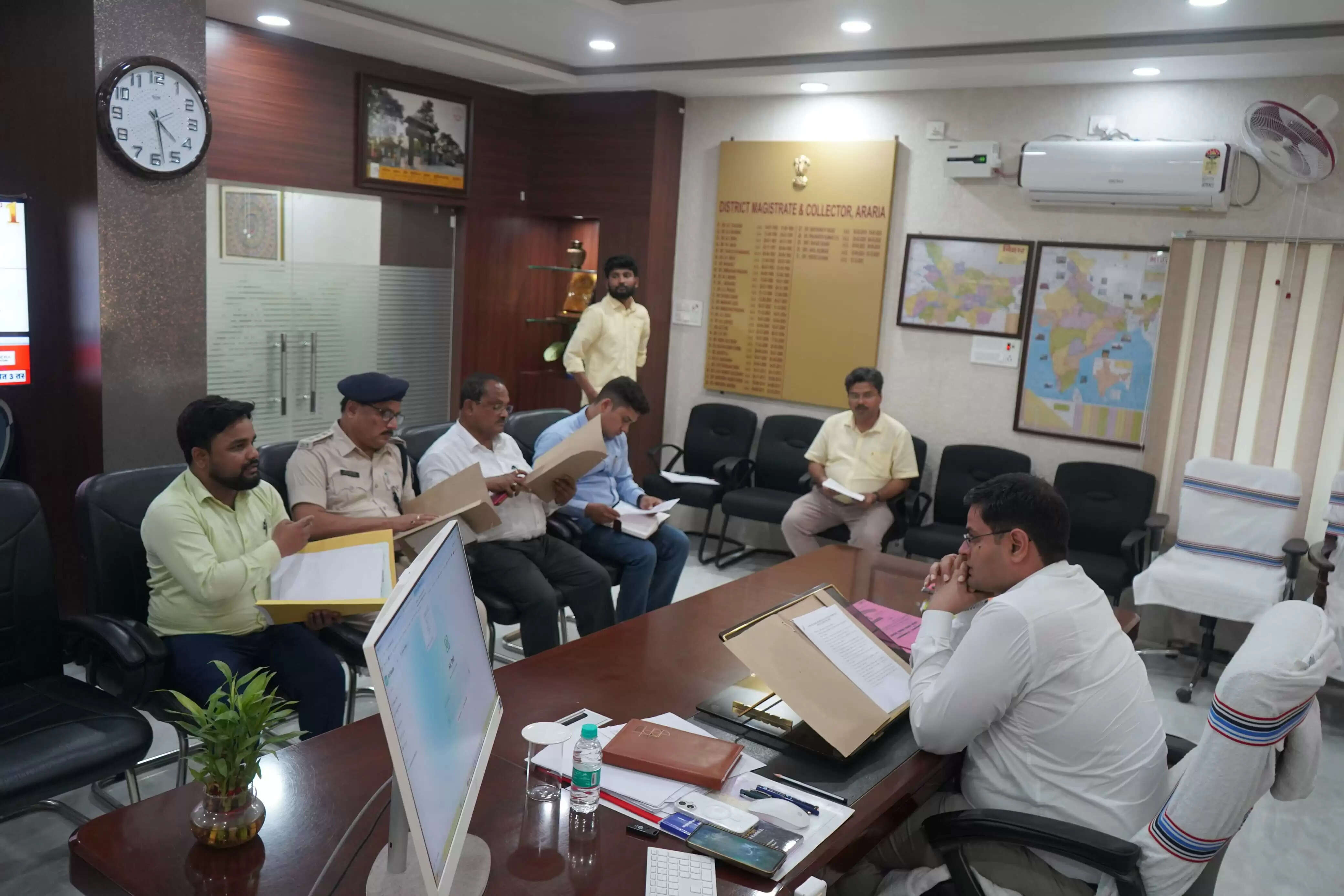 खेल भवन में सुविधाएं सुनिश्चित करते हुए खिलाड़ियों को प्रोत्साहित करने के निर्देश