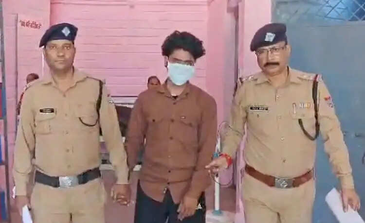 वाहन चोर गिरफ्तार, तीन मोटर साइकिल बरामद