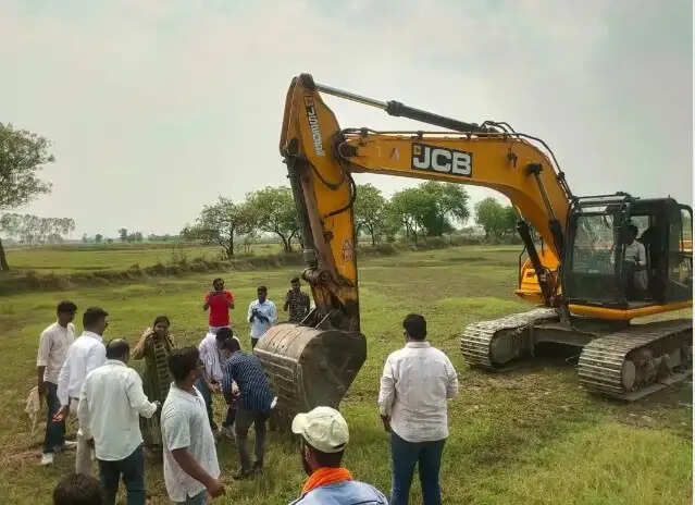 जनपद संभल में 1,100 बीघा झील का जीर्णोद्धार शुरू