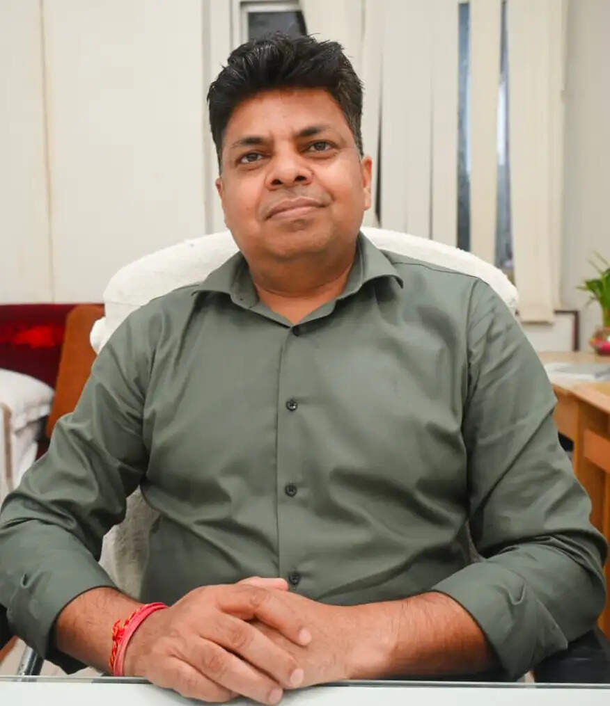 पूर्व रेलवे के सियालदह मंडल को मिला नया अतिरिक्त मंडल रेल प्रबंधक, रजनीश सिंह ने संभाला पदभार