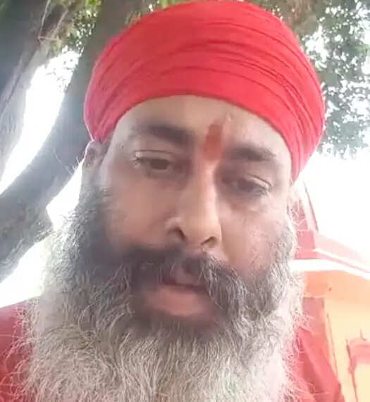पंचलेश्वर महादेव मंदिर विवाद ने पकड़ा तूल, पुजारी फिर पहुंचे एसडीएम की चौखट