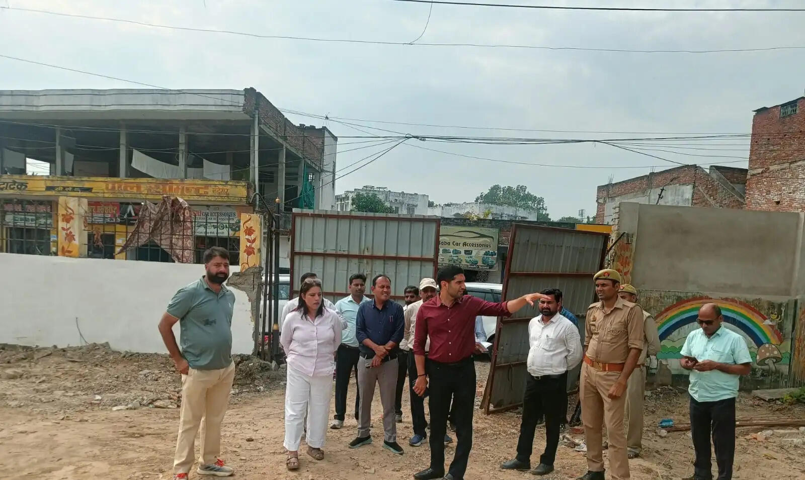 वाराणसी नगर निगम की पहल : पुराने इलेक्ट्रॉनिक कचरे से अब घर बैठे मिलेगा 'कैश', एडमाइबिन को सौंपा जिम्मा