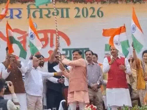 भोपाल में भाजपा की तिरंगा यात्रा में उमड़ा जनसैलाब,&nbsp;बुलेट से पहुंचे मुख्यमंत्री डॉ. यादव