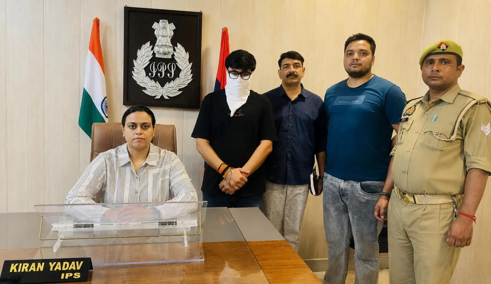 काॅलेज में प्रवेश दिलाने के नाम पर बीटेक छात्र ने डॉक्टर से ठगे 46 लाख रुपये, अमाैसी एयरपाेर्ट&nbsp;से गिरफ्तार