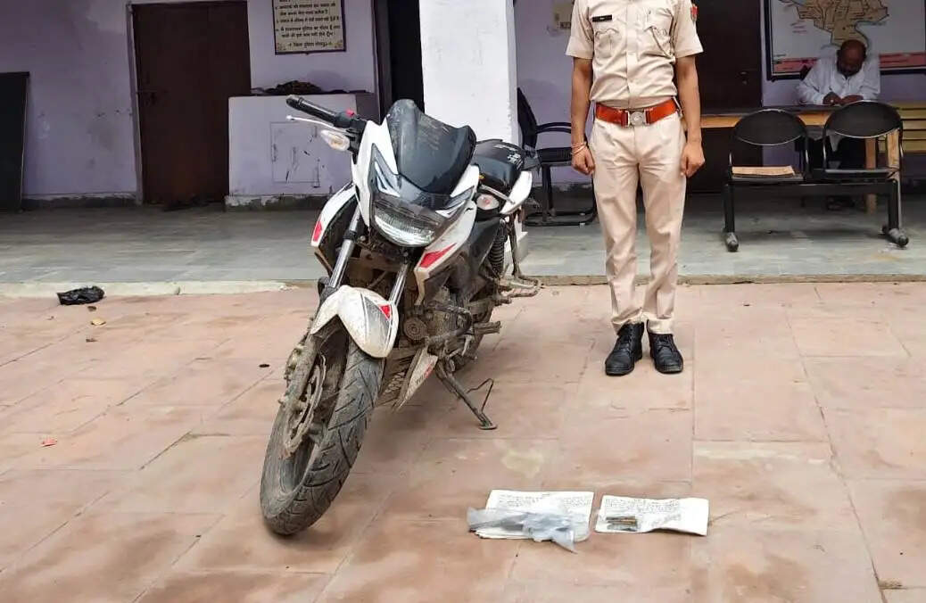 राजाखेड़ा : फायरिंग करने के दो आरोपी अभिषेक और सचिन गिरफ्तार