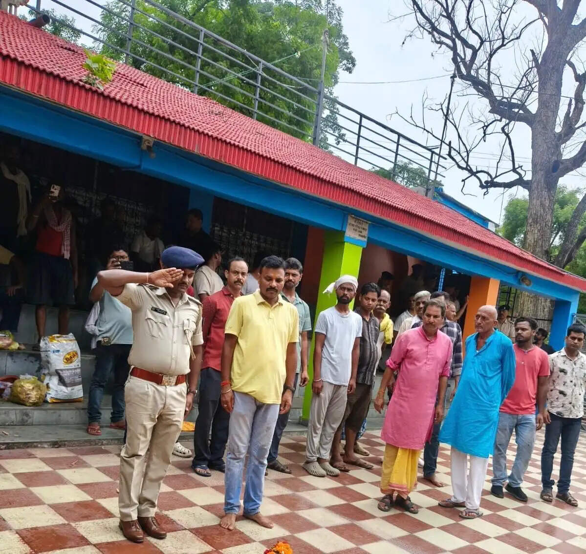 सिपाही अभिषेक भट्ट के आकस्मिक निधन पर पुलिस लाइन में शोक सभा