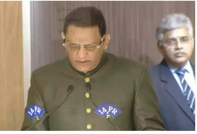 पूर्व क्रिकेटर अज़हरुद्दीन ने तेलंगाना सरकार में मंत्री पद की शपथ ली