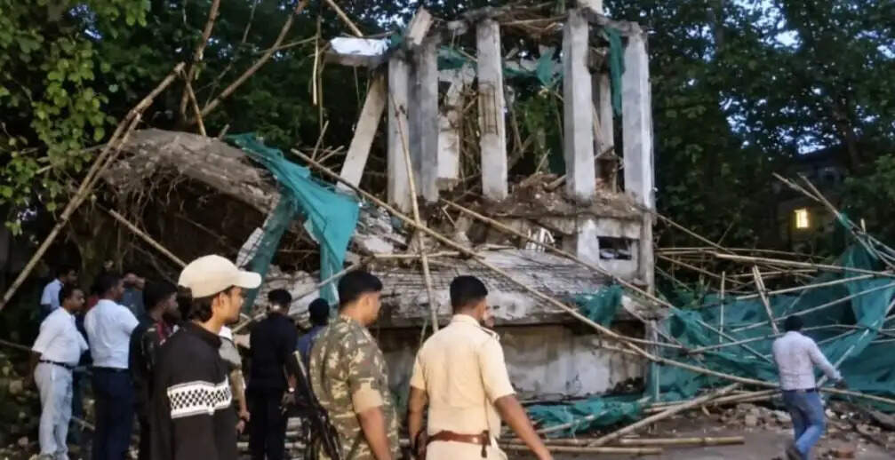रांची में जर्जर पानी की टंकी अचानक ढही, एक मजदूर की मौत
