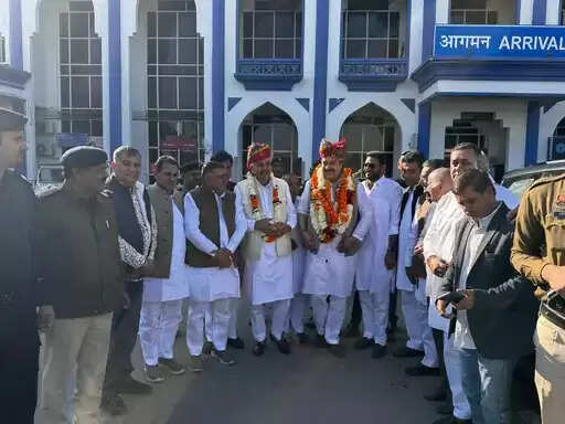 भाजपा विधायक रणधीर पनिहार के स्वागत पर विवाद