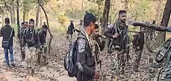 छत्तीसगढ़ के बीजापुर में चार महिला नक्सली सहित छह नक्सलियाें के शव बरामद, चार की हुई शिनाख्त