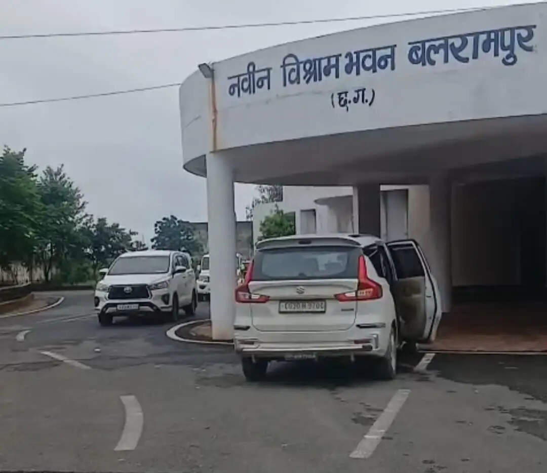(अपडेट)छत्तीसगढ़ में ईडी&nbsp;की छापेमारी, अपर कलेक्टर चेतन बोरघरिया से भी पूछताछ