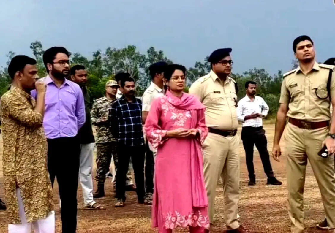 मुख्यमंत्री के संभावित दौरे को लेकर झाड़ग्राम में प्रशासनिक तैयारियां तेज
