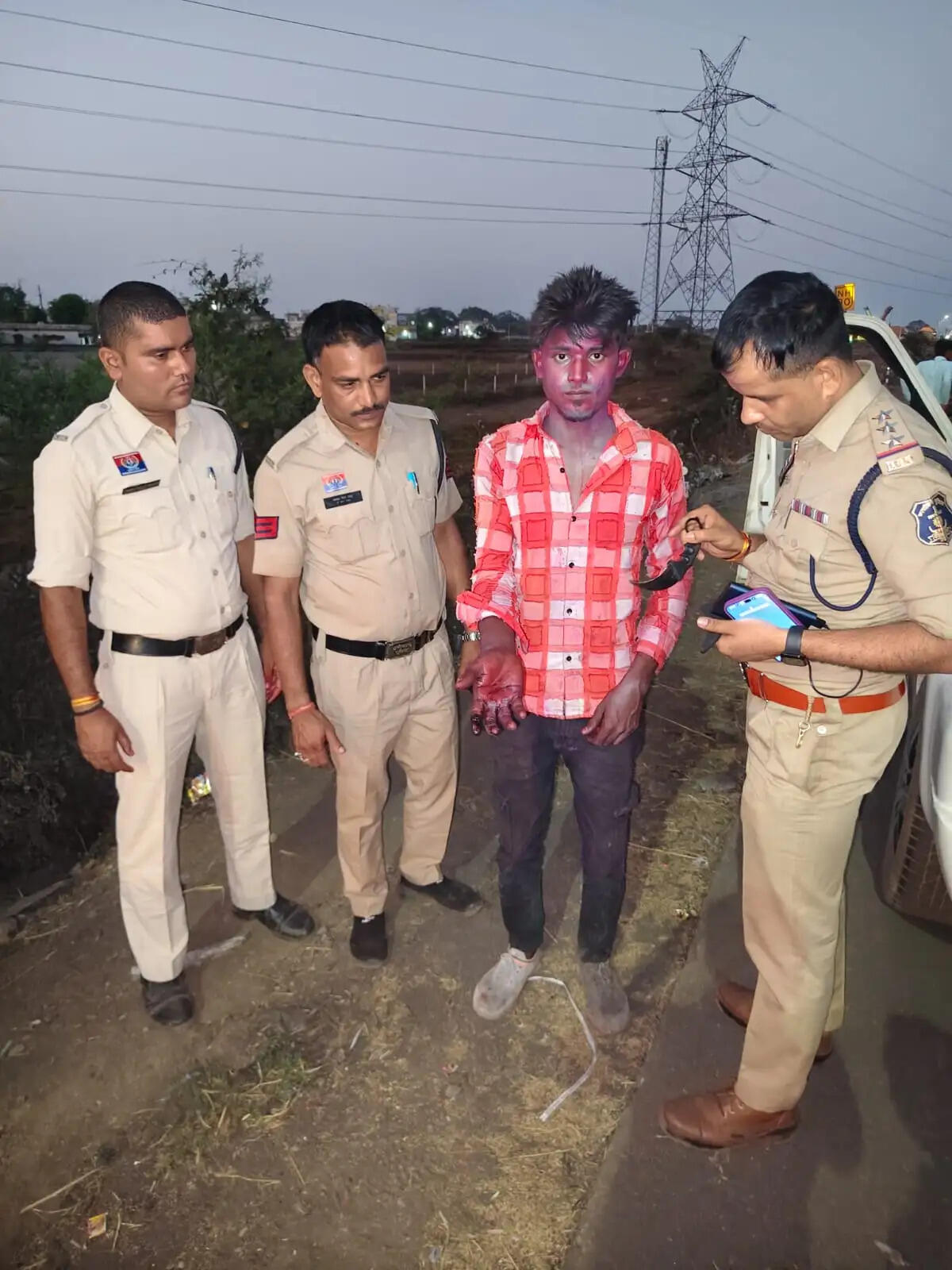 रायपुर : अलग-जगहों पर तीन हत्याएं और चाकूबाजी, एक हिस्ट्रीशीटर गंभीर, दो नाबालिग समेत आधा दर्जन से अधिक आरोपित गिरफ्तार