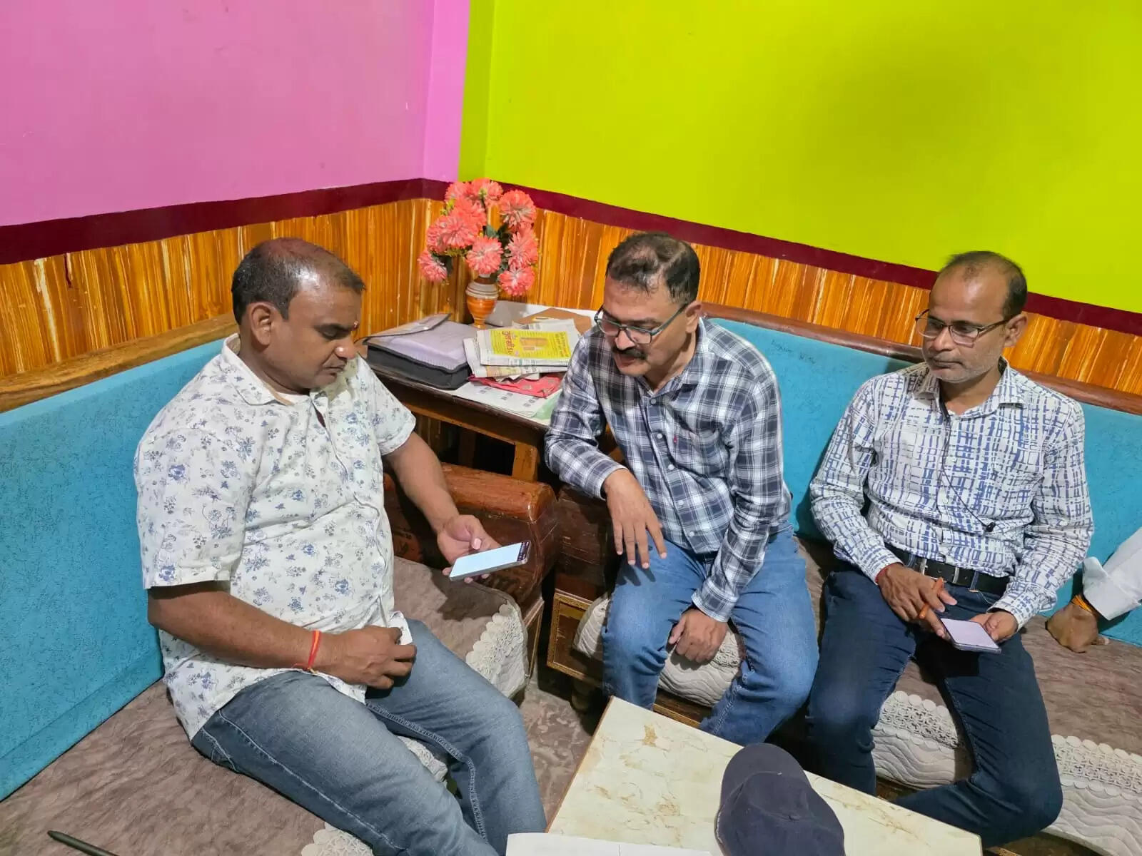 छपरा में स्वगणना अभियान के तहत मेयर ने पोर्टल पर दर्ज किया अपना विवरण