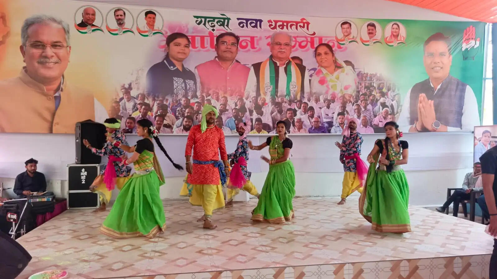 विधायक निवास में हुआ होली मिलन समारोह का आयोजन