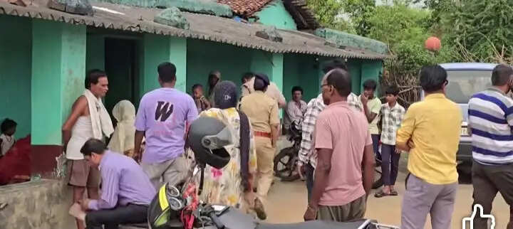 अनूपपुर: महिला का शव मिला घर में, पुरूष का बाहर, धारदार हथियार से हत्या की आशंका