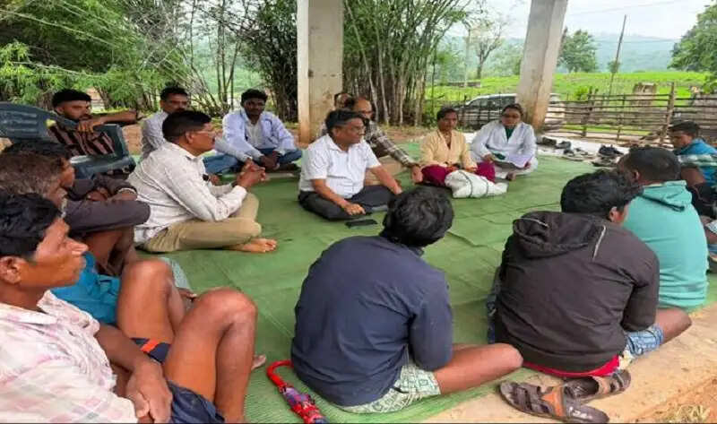 बालाघाट: ग्राम कुंडेकसा और बोंदारी में बुखार से तीन बच्चों की मौत, मौके पर पहुंचr स्वास्थ्य अधिकारी