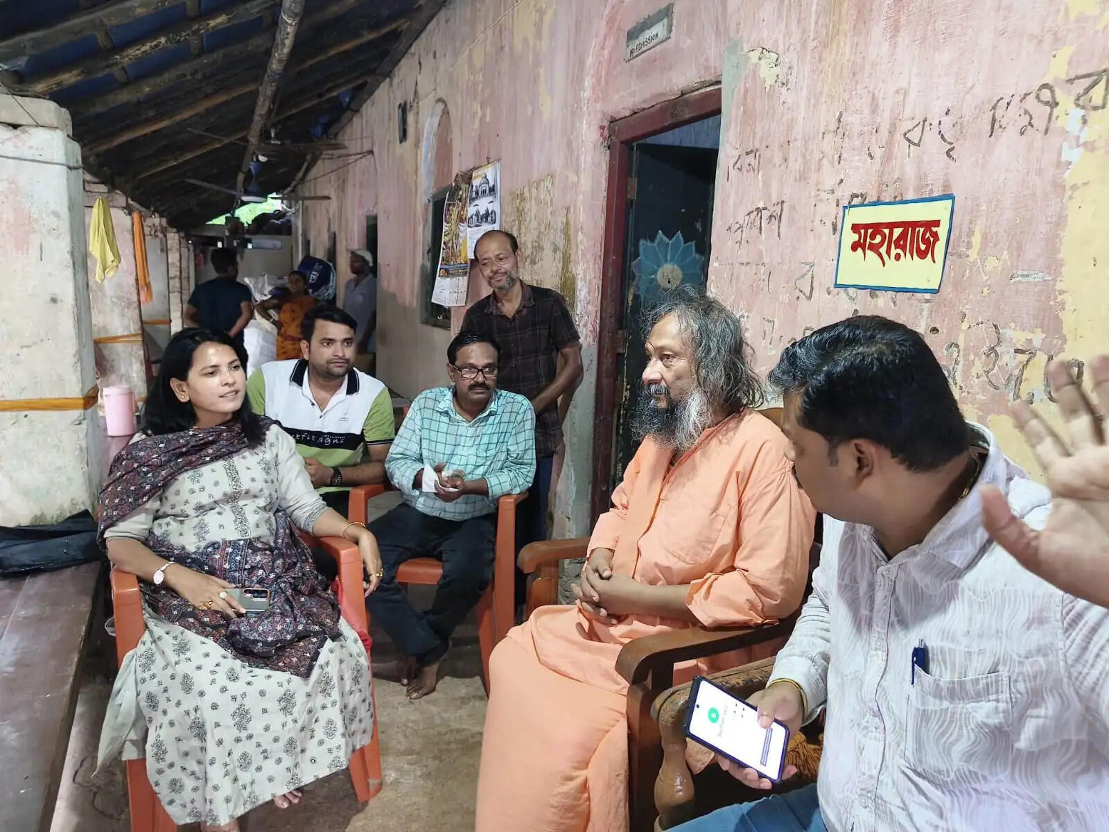 गुप्तीपाड़ा रथयात्रा की तैयारियों को लेकर महराज के साथ मंत्री सुमना सरकार की बैठक, अनुदान राशि के पारदर्शी उपयोग पर जोर