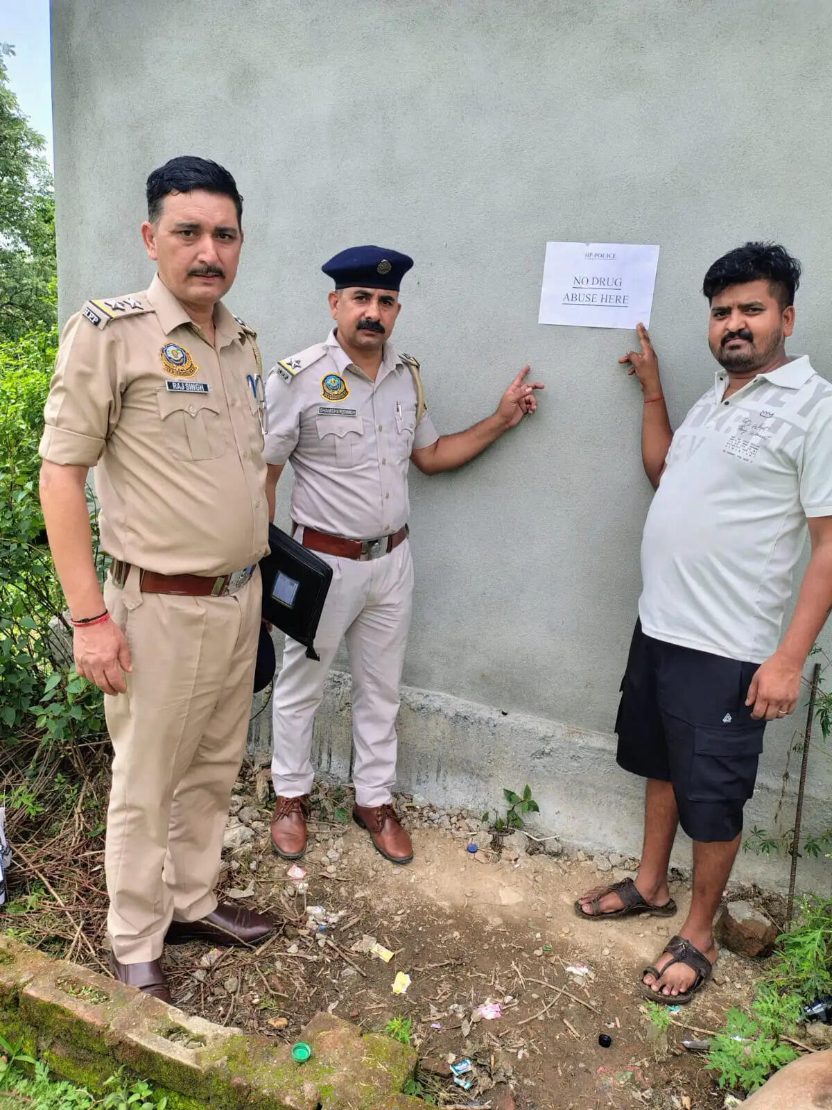 एंटी चिट्टा अभियान के तहत थाना प्रभारियों ने स्थानीय पंचायत प्रतिनिधियों के साथ किया संवाद