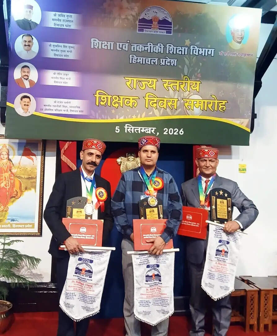 राज्य श्रेष्ठ पुरस्कार लेकर लौटे मंडी के तीन शिक्षक, किया स्वागत
