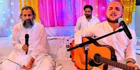 आर्ट ऑफ लिविंग ने किया भजन संध्या का आयोजन