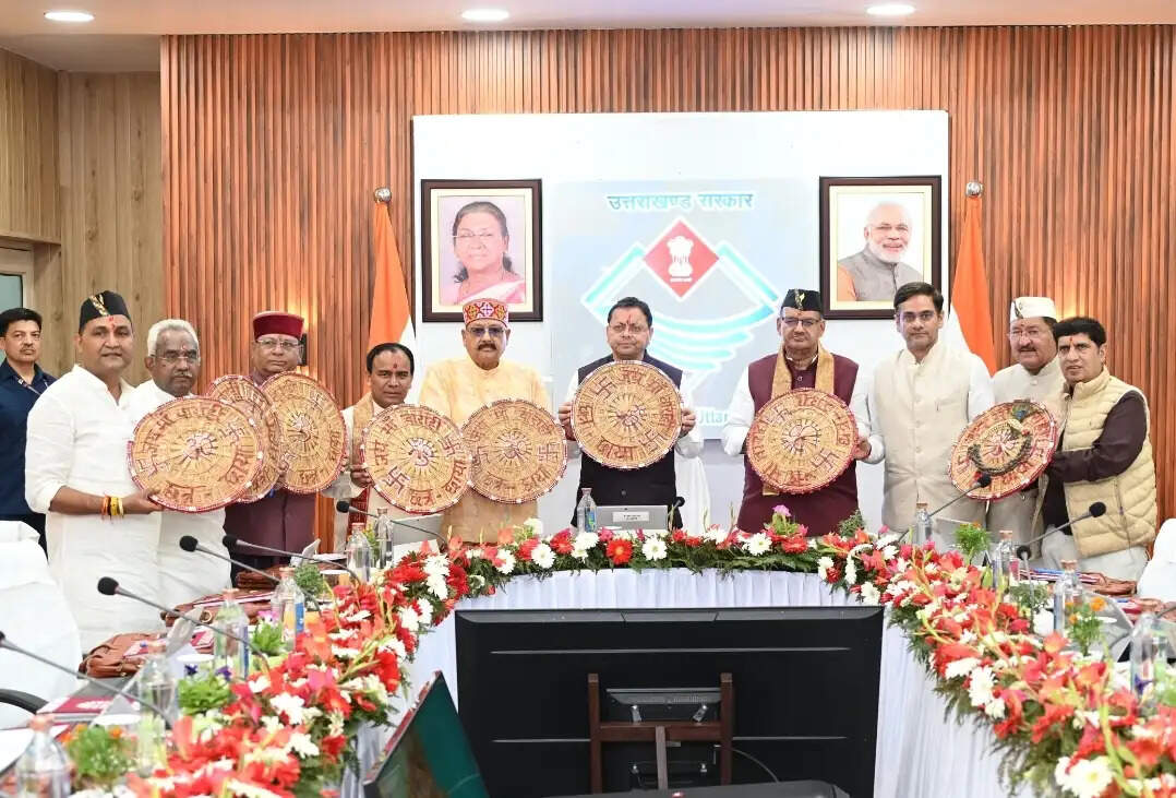 बनबसा में पहली बार कैबिनेट बैठक, सीमांत क्षेत्रों तक शासन पहुंचाने का संदेश