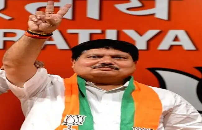 मंत्री अर्जुन सिंह के नाम पर फर्जी सिफारिशी पत्र बनाने का आरोप, दो गिरफ्तार