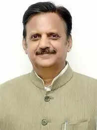 कार्यकर्ताओं से संपर्क व संवाद से सरकार की योजनाओं को और बेहतर करने में मिलेगी मदद: राजेन्द्र शुक्ल