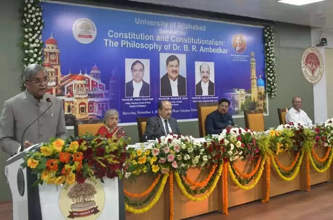 भारत में संविधान के कारण ही लोकतंत्र की नींव मजबूत है : सीजेआई