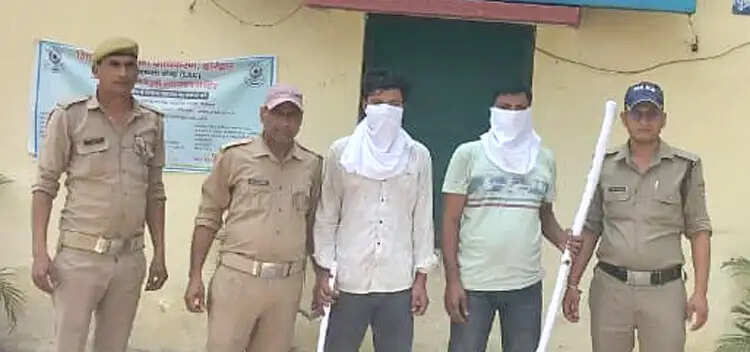हत्या के प्रयास के मामले में फरार दाे आराेपित गिरफ्तार