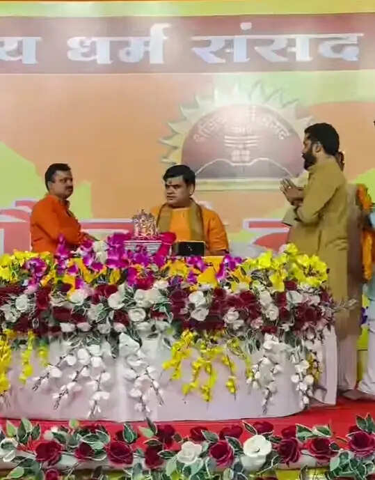 भगवान राम ने धर्म का मार्ग अपनाया और अधर्म के विरुद्ध युद्ध किया - शांतनु जी महाराज