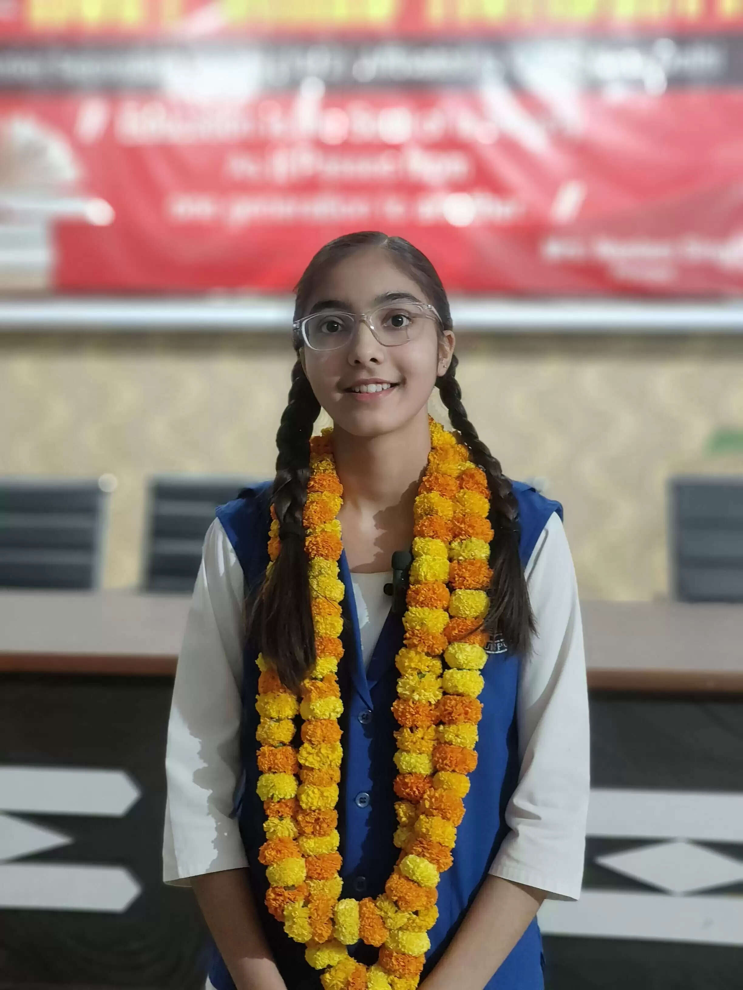 होली चाइल्ड एकेडमी के छात्रों का शानदार प्रदर्शन, परी गुप्ता ने 98.2 फीसदी अंकों के साथ किया टॉप