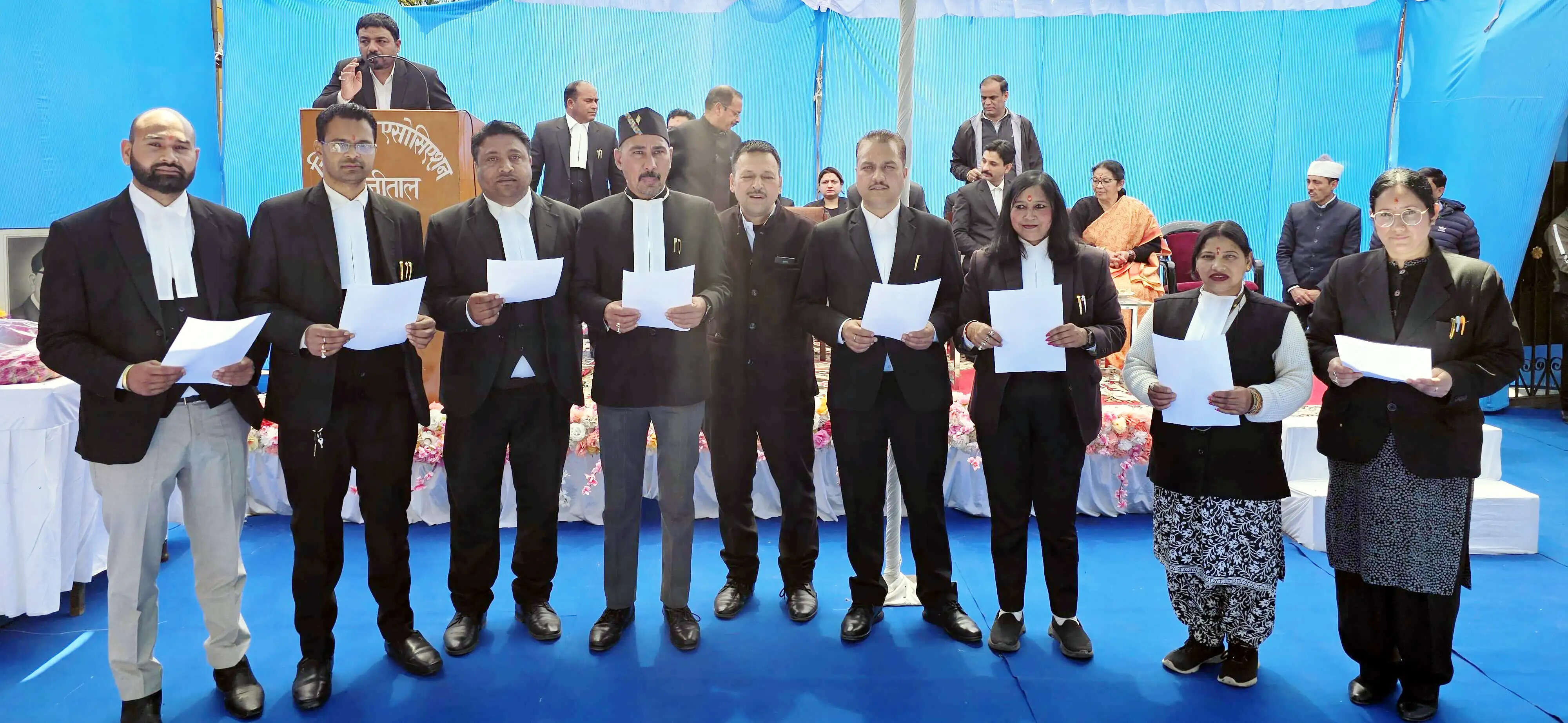 जिला बार एसोसिएशन के नवनियुक्त पदाधिकारियों ने ली शपथ ग्रहण