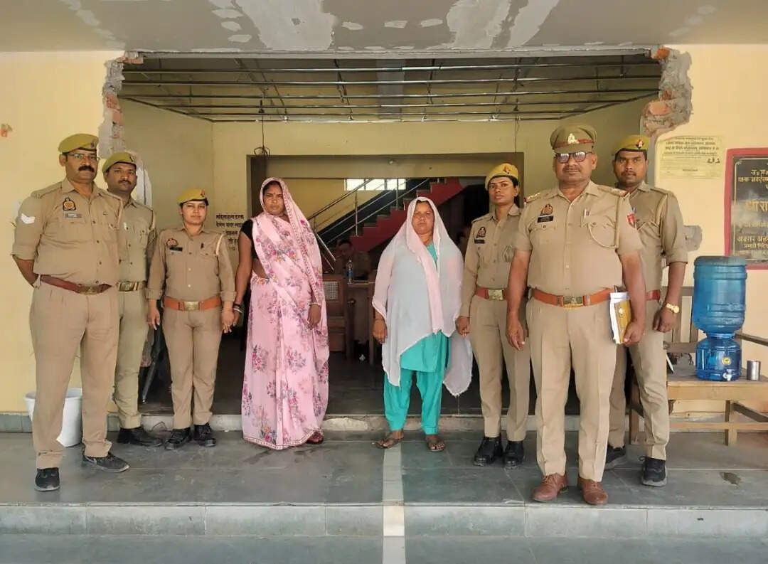 सोनभद्र में नाबालिग लड़की को बेचने के आराेप में दो महिलाएं गिरफ्तार
