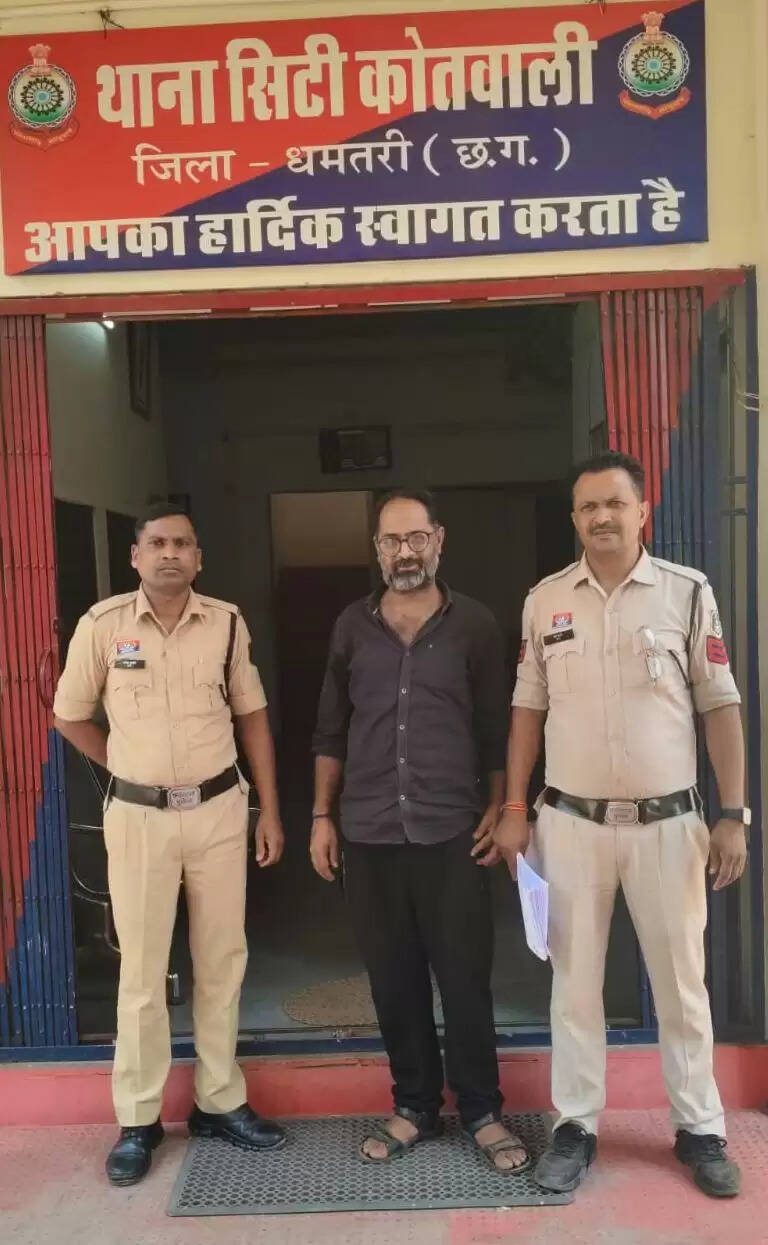 ऑनलाइन आईपीएल सट्टा संचालित करते आरोपित गिरफ्तार