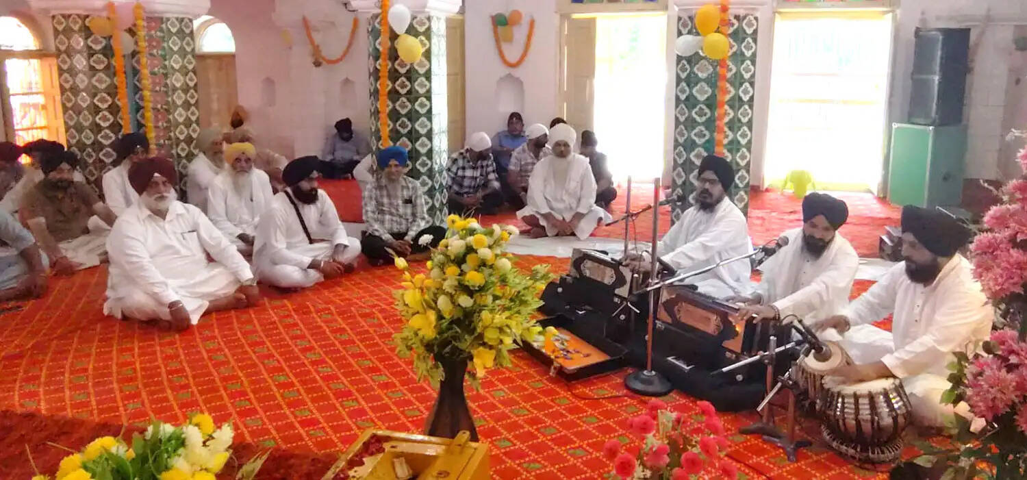 बैसाखी पर मनाया खालसा जन्म दिवस, गुरुद्वारे में कीर्तन व रक्तदान शिविर आयोजित