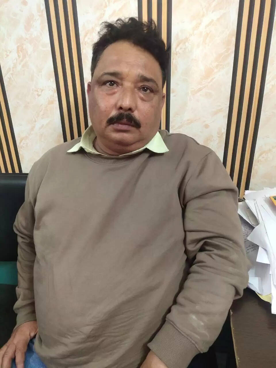 रंगेहाथ रिश्वत लेते हुए पीडीए का कनिष्ठ सहायक गिरफ्तार