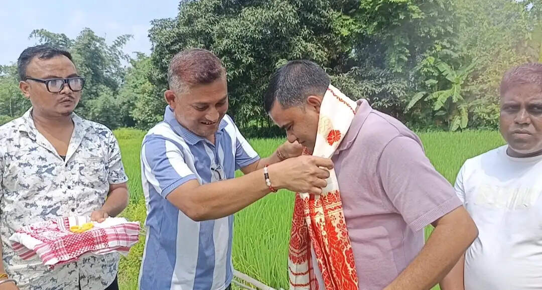 बड़ो भदेयागुड़ी एवं चेंगमारी-काशीपारा में आरसीसी कलवर्ट निर्माण का शिलान्यास