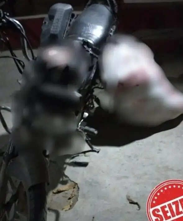 गुप्त सूचना पर पुलिस ने की कार्रवाई, 112.5 लीटर देसी चुलाई शराब और बाइक जब्त