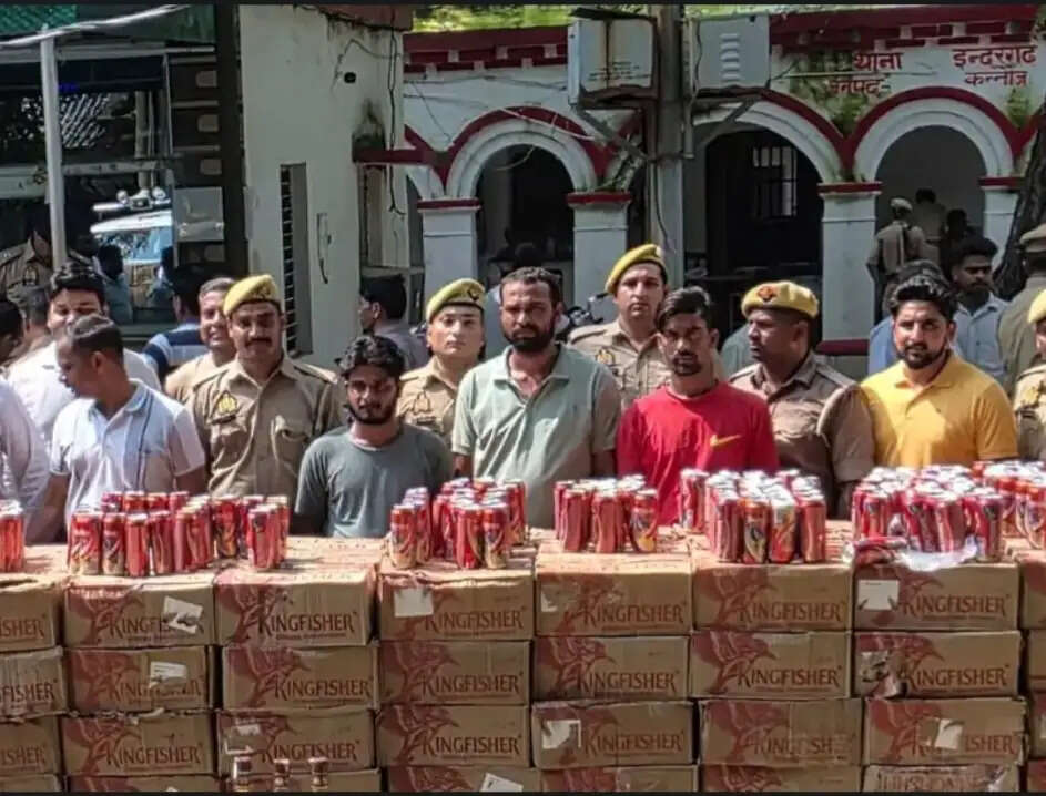 कन्नौज: बिहार जा रही 30 लाख की अवैध शराब ट्रक समेत जब्त, इटावा के तीन आरोपित गिरफ्तार